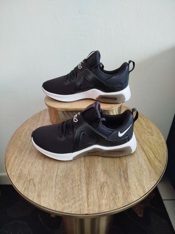 Baskets Nike T36