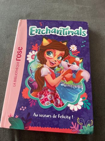 Livre bibliothèque rose enchantimals tome 1