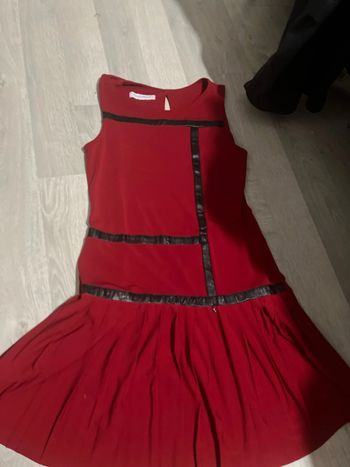Robe rouge et noir