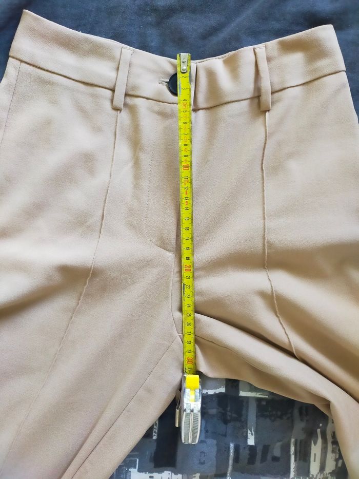 Pantalon femme 36 couleur beige/camel coupe droite taille haute jambes larges BERSHKA - photo numéro 9