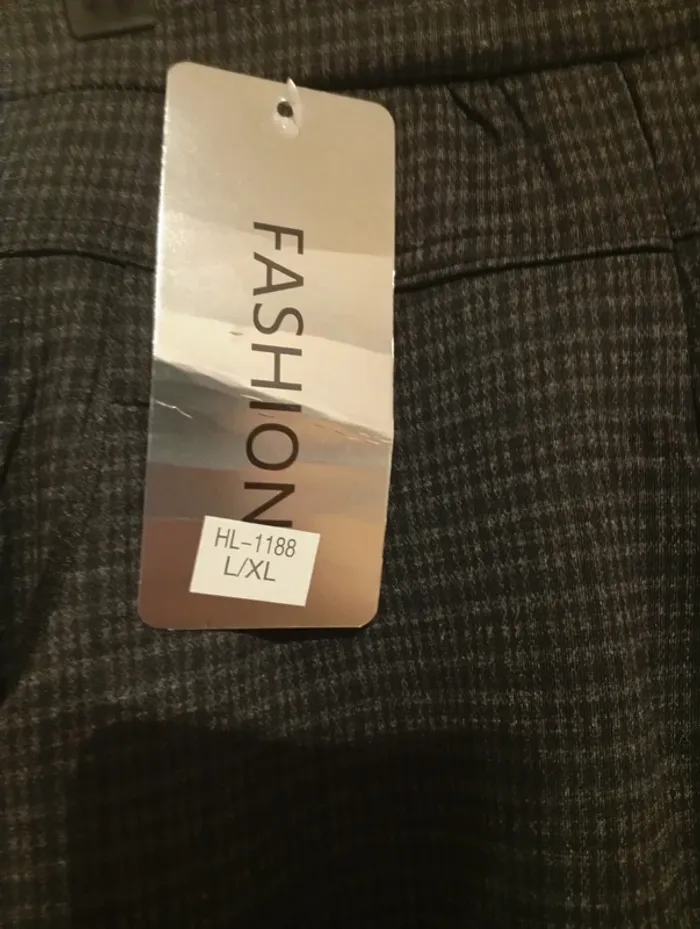 Pantalon NEUF taille L/XL - photo numéro 3