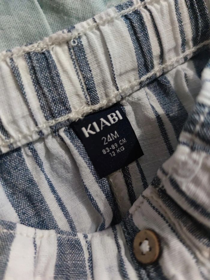Short rayé blanc et bleu T.24 mois - photo numéro 2