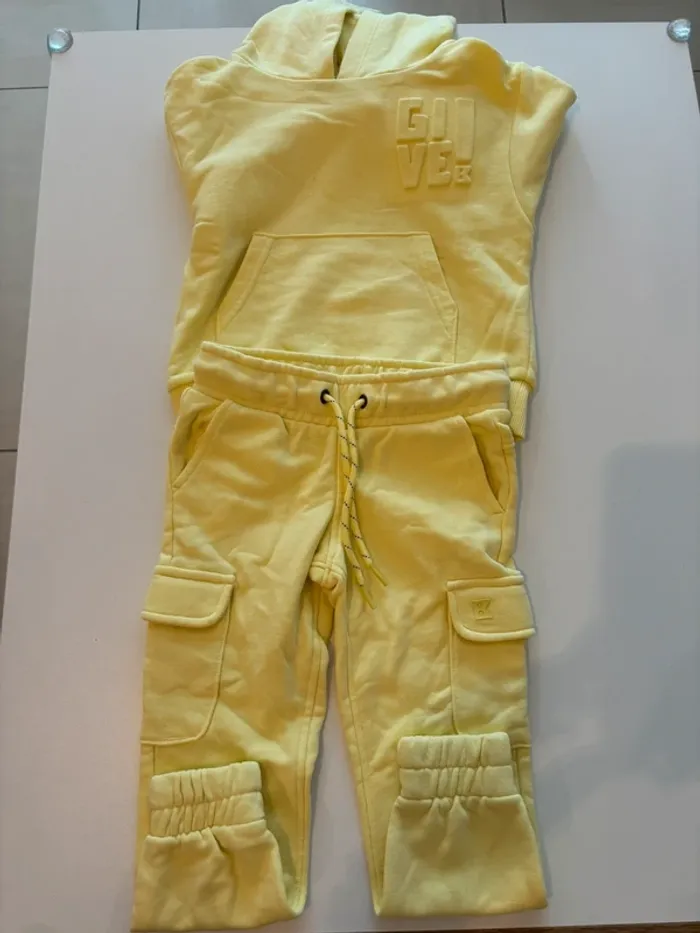 Ensemble de jogging okaidi 3 ans fille
