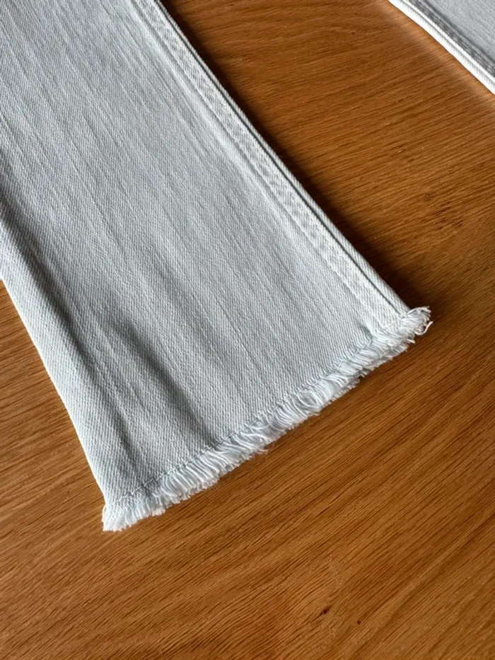 Pantalon vert d’eau coupe flair NEUF - Taille 4 Ans - photo numéro 7