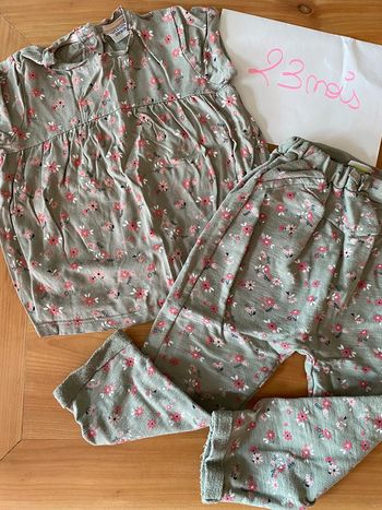 Ensemble tee shirt pantalon