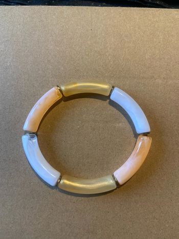 Bracelet blanc abricot