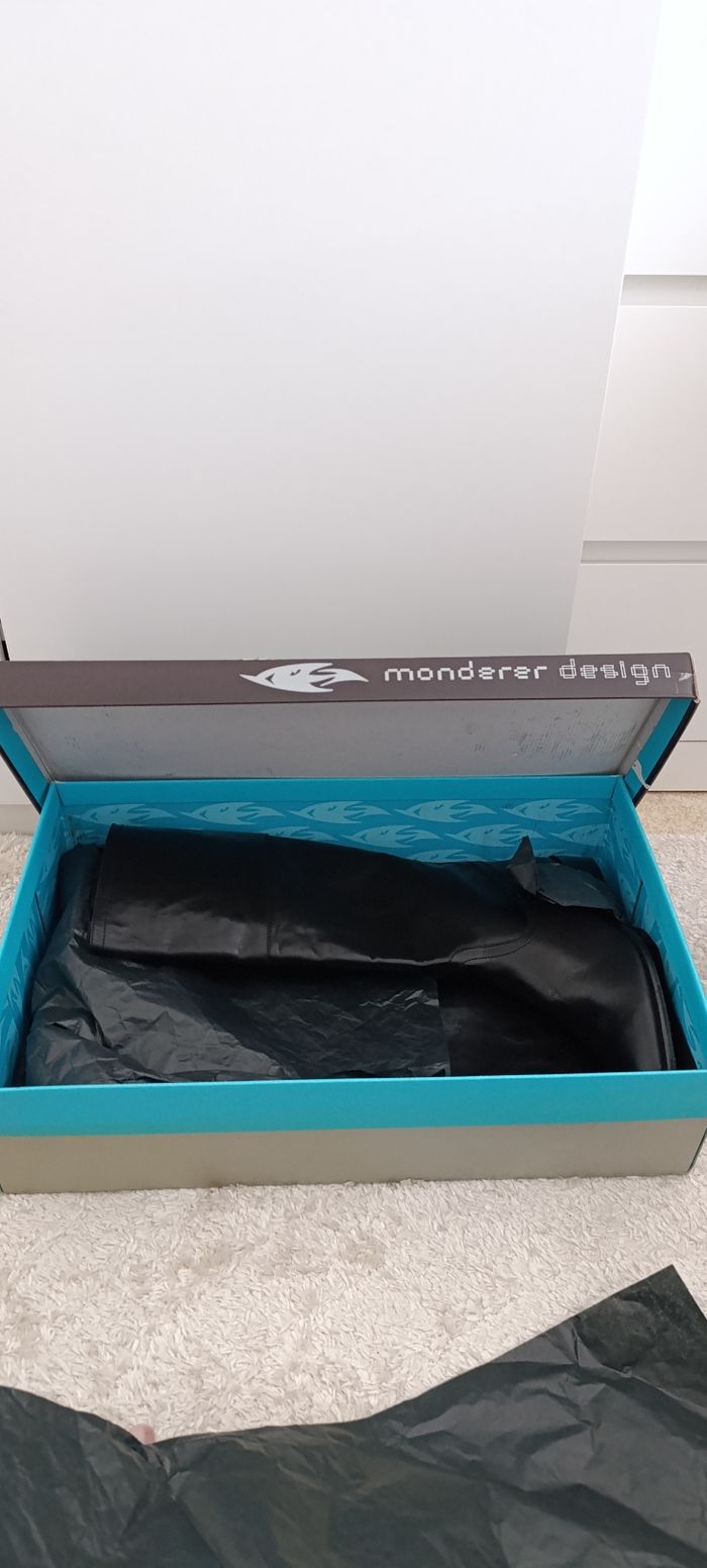 Bottes haute en cuir Neuve - photo numéro 2