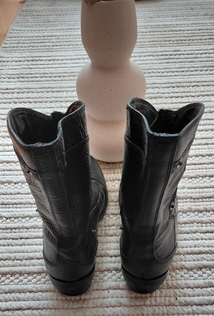 Bottines en cuir noire - photo numéro 3