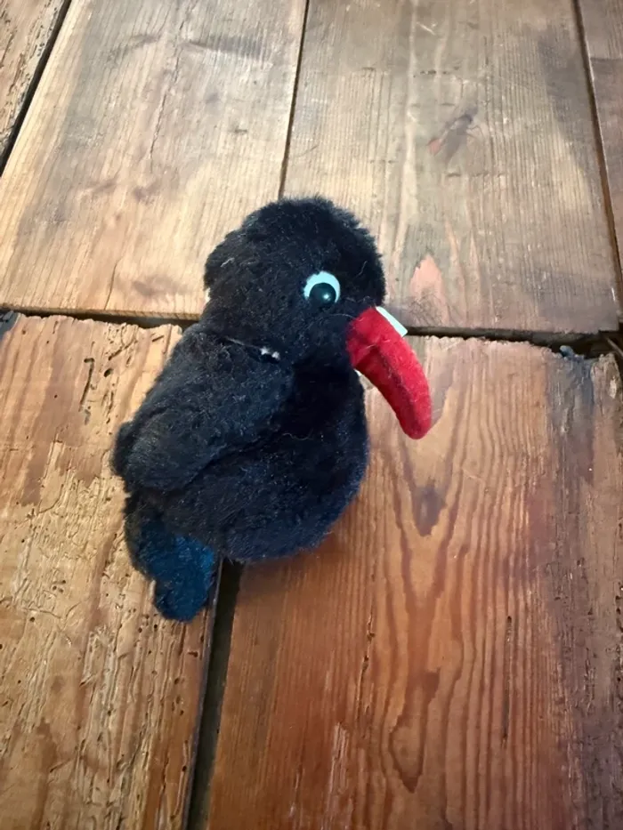 Peluche doudou Steiff oiseau corbeau noir bec rouge 10cm Hucky Rabe - photo numéro 3
