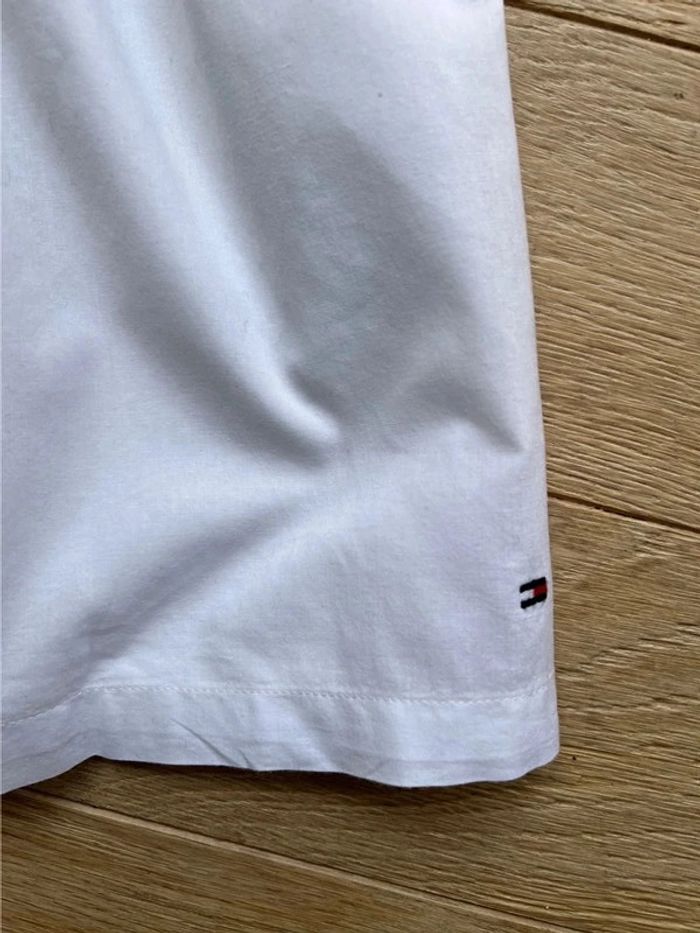 Robe blanche tommy Hilfiger très joli très bon état taille 164cm/ 14 ans - photo numéro 3