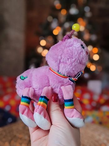 Peluche lots of leeeeeegs - petit format