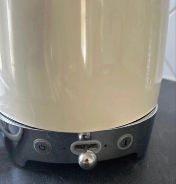 Bouilloire smeg crème 