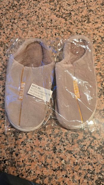 Chausson taille 42-43 neuf 