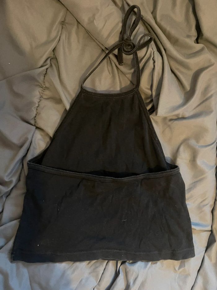 Crop top noir dos nu tendance – basique incontournable, petit prix - photo numéro 2