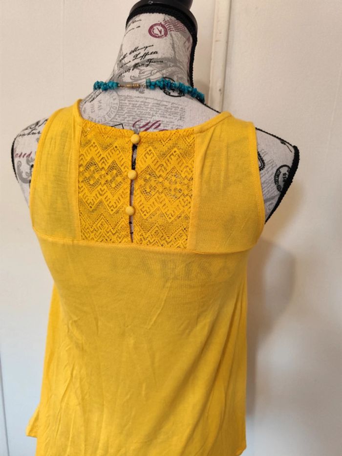 Superbe haut femme taille S cache cache jaune soleil - photo numéro 3