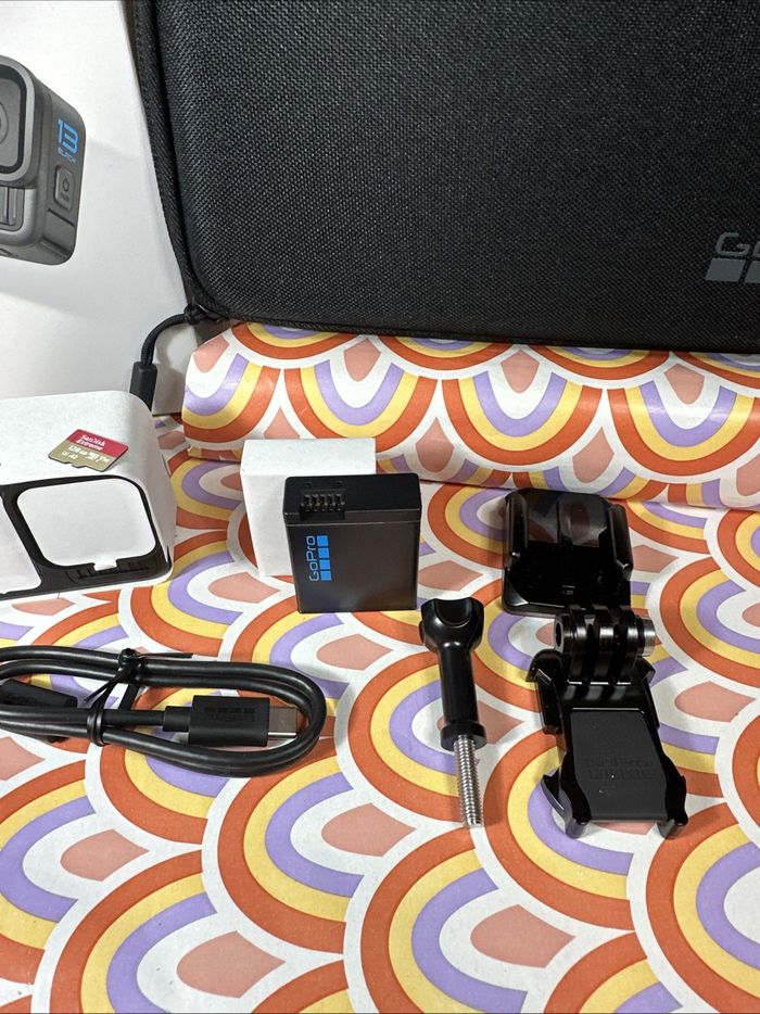 NEUF Caméra d'action GOPRO HERO13 noire 5,3K / 2 batteries / carte 128 Go / étui de transport - photo numéro 7