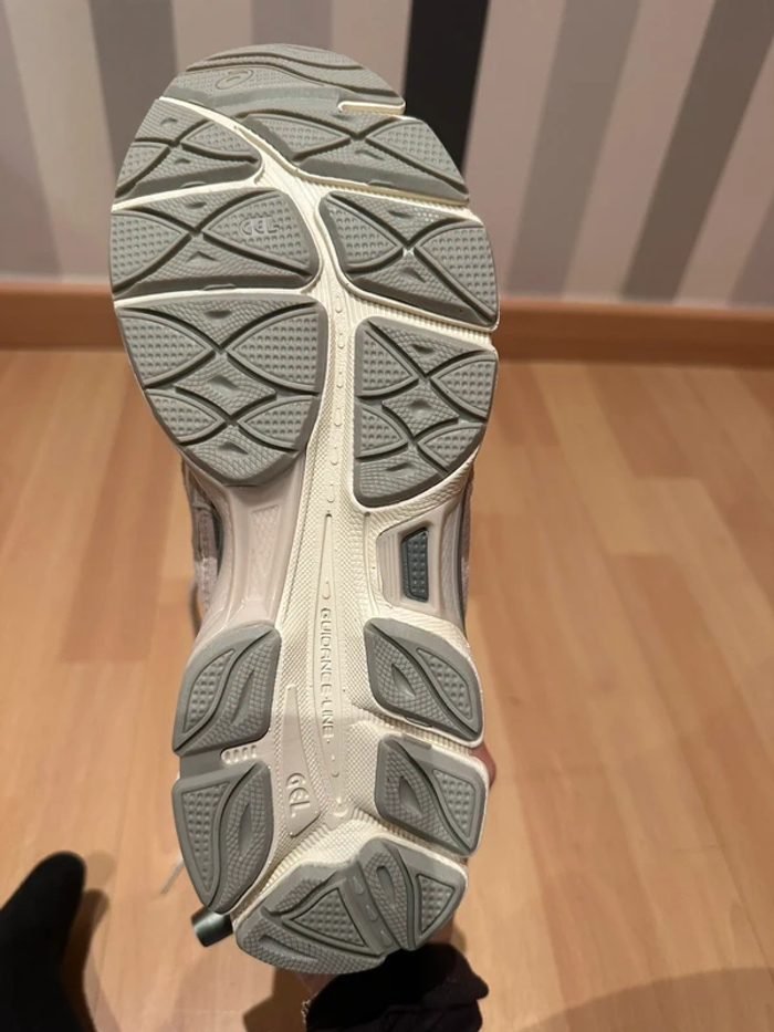 Asics GEL-NYC Taille 40 - photo numéro 4