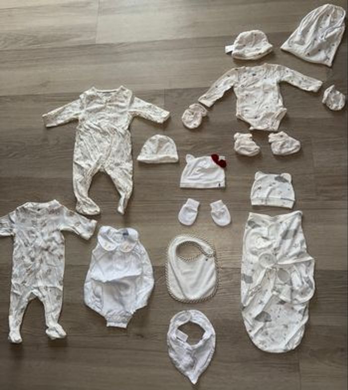 Lot de 41 vêtements  bébé divers 0-1 mois - photo numéro 3