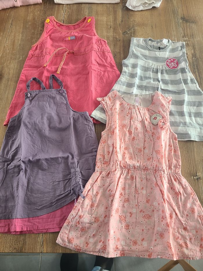 Lot vêtements fille 18 Mois - photo numéro 4