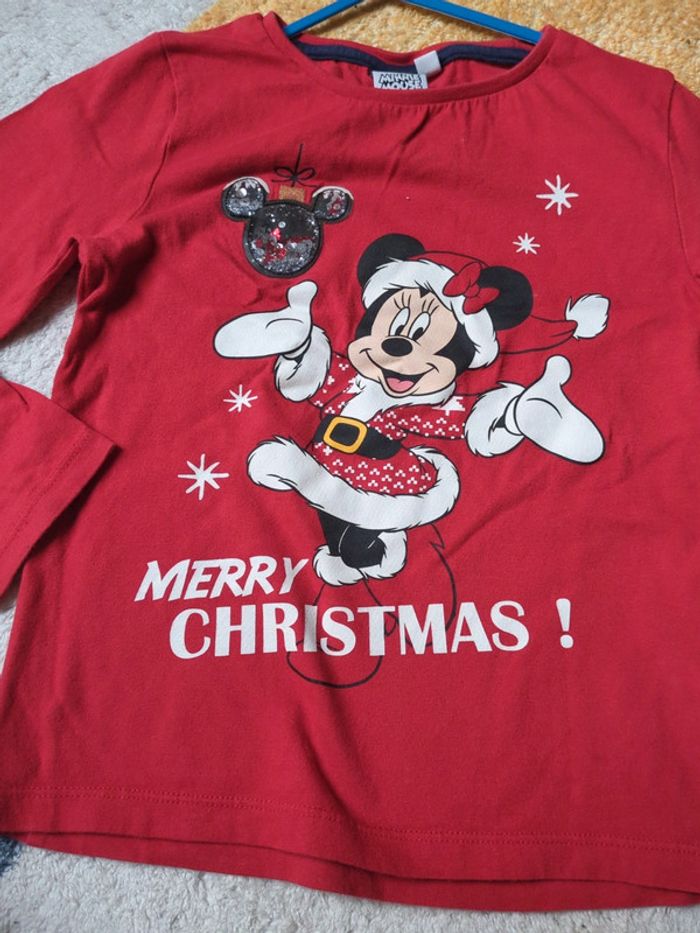 T-shirt Disney Minnie rouge noël Christmas paillettes 6 ans - photo numéro 3