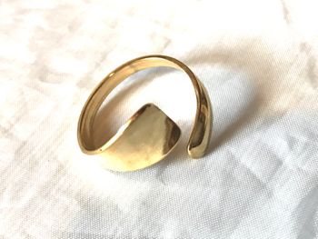 Bague Ouverte Torsadée Epaisse Façade Fine Bout Bijou Doré Fantaisie Femmes