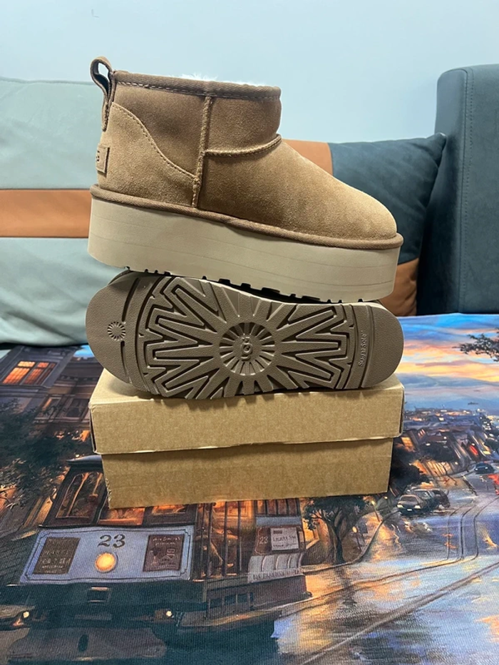 Ugg Ultra Mini taille 37 - photo numéro 5