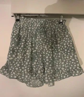 Short fleuri vert d’eau - taille S/M 🌿