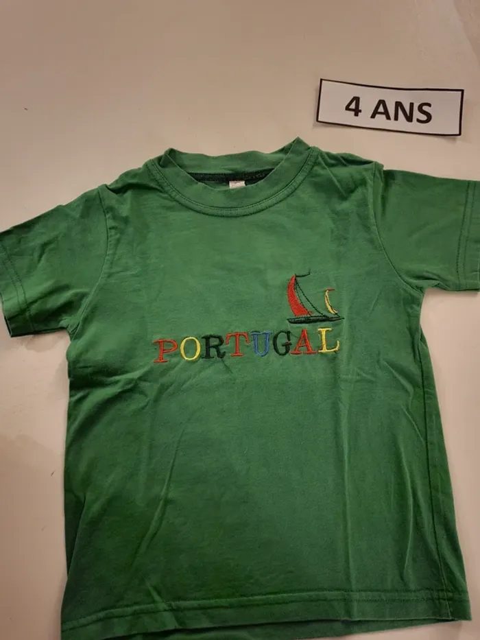 Tee shirt Haut Portugal Taille 4 ans