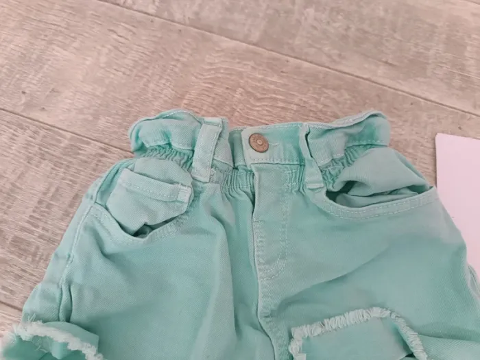 Short Zara 4 ans 104 cm - photo numéro 2