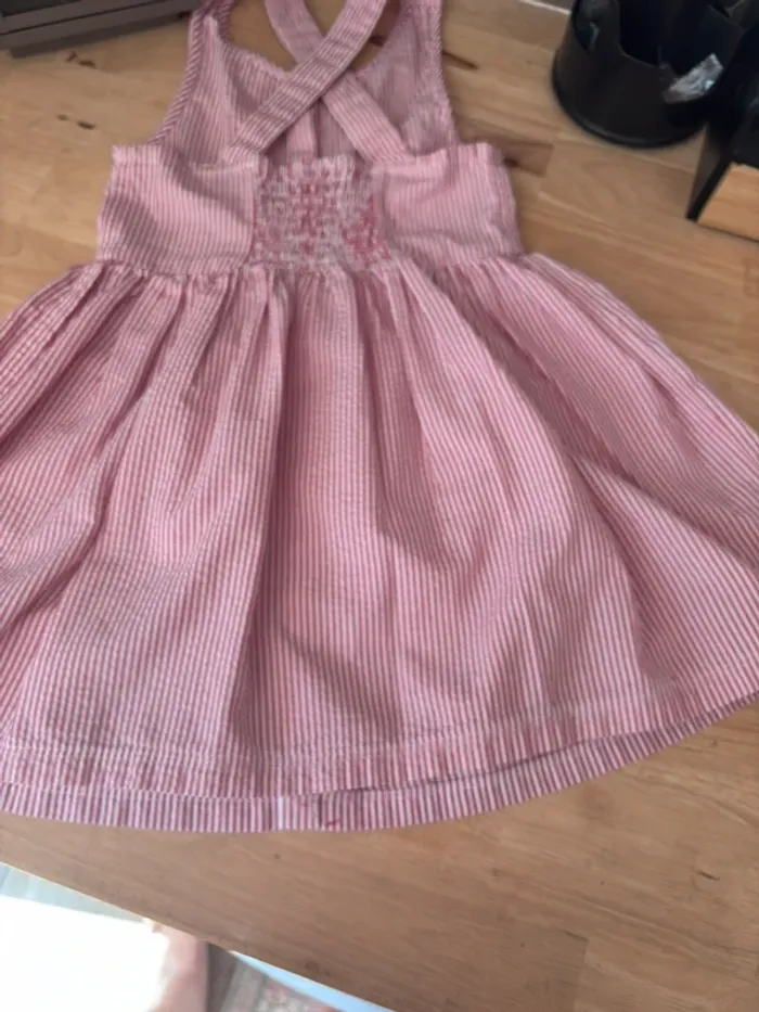 👗👗sublime robe croisé dans le dos • Okaïdi • 5 ans - photo numéro 9
