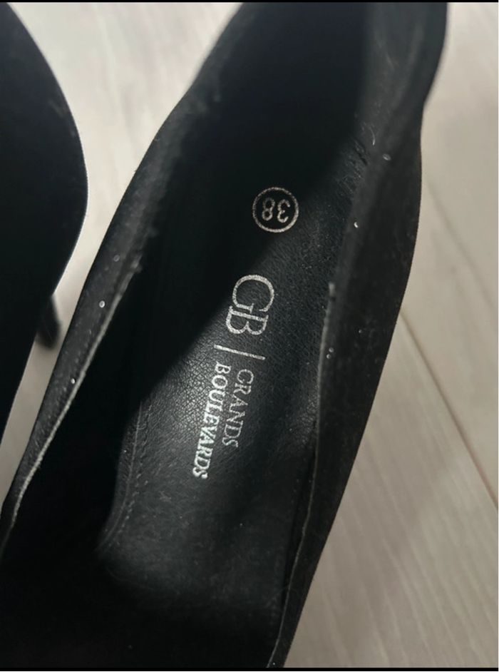Talon noir - photo numéro 3