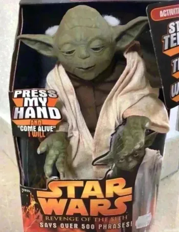 Figurine officielle YODA, star wars collector, articulée , animée