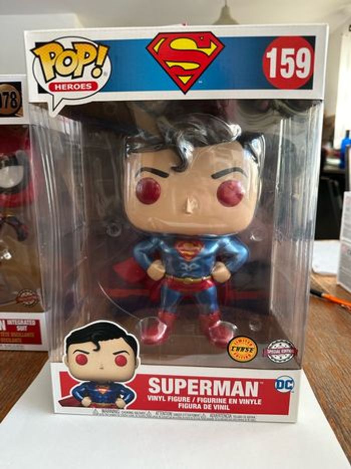 Figurine Funko Pop! Heroes DC - Superman 159 Chase Spécial Édition - 10 Pouces
