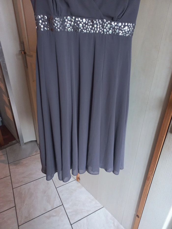 Robe de cérémonie - photo numéro 3