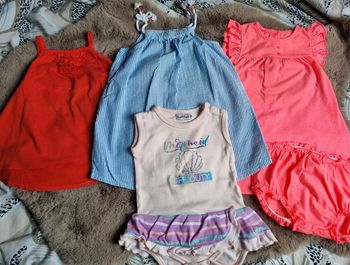 Lot de vêtements été 12 mois