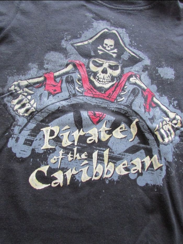 T-shirt Disney Pirates des Caraïbes 8 ans - photo numéro 2
