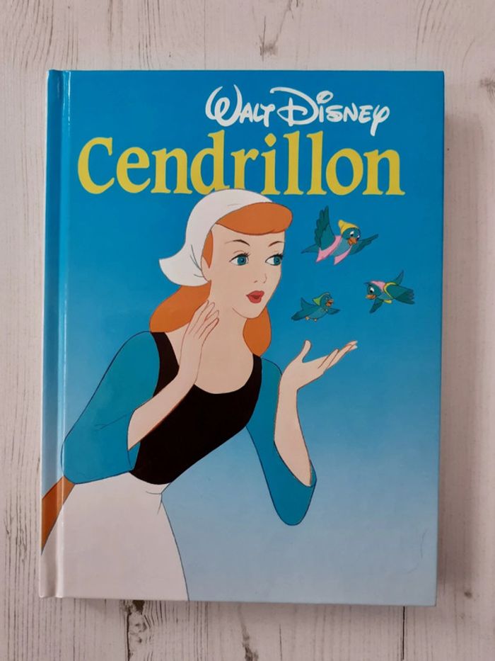 Livre Cendrillon Walt Disney
