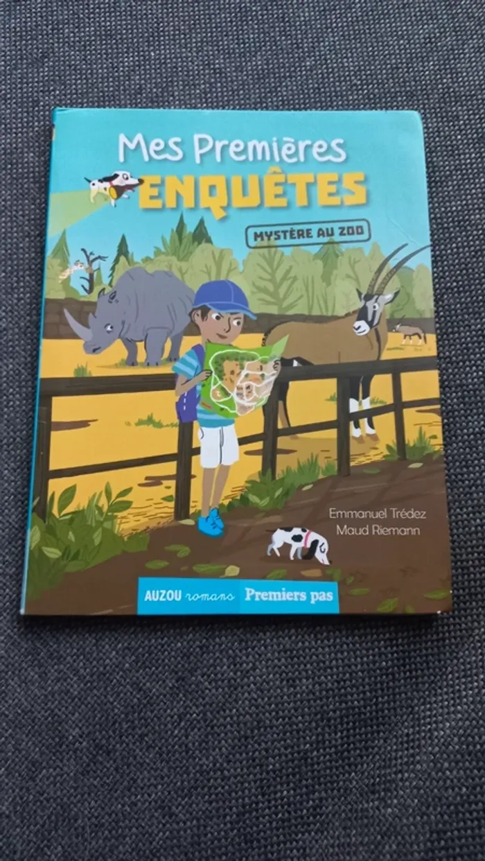 Livre mes premieres enquêtes. Mystère au zoo