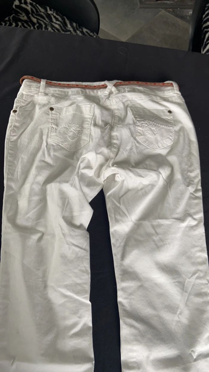 Pantacourt blanc - photo numéro 2