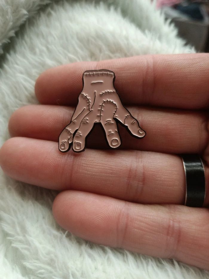 Pins " La chose " La famille Addams