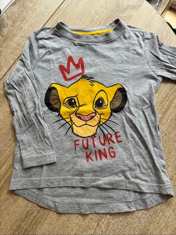 TEE shirt