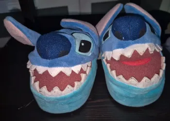 Pantoufles Stitch