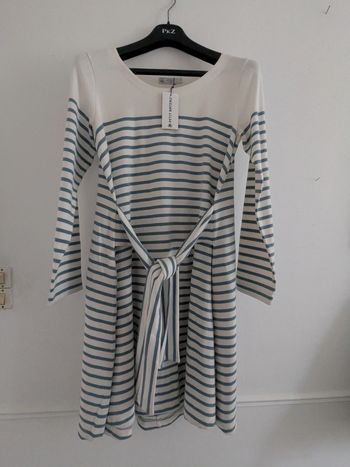 Robe corolle à nouer rayée taille 2