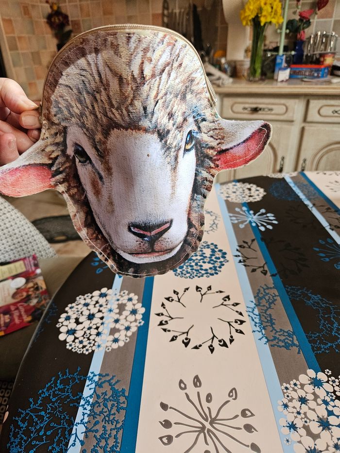 Originale pochette mouton 🐑 - photo numéro 3