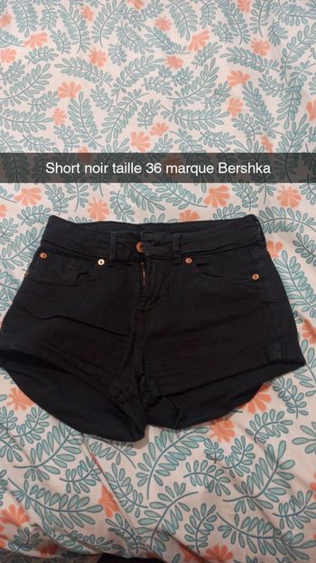 Short noir femme taille 36 marque Bershka