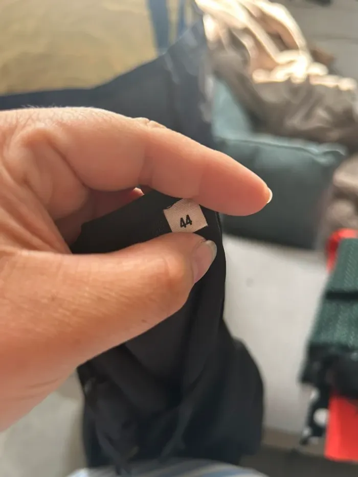 Robe noire taille 44 - photo numéro 5