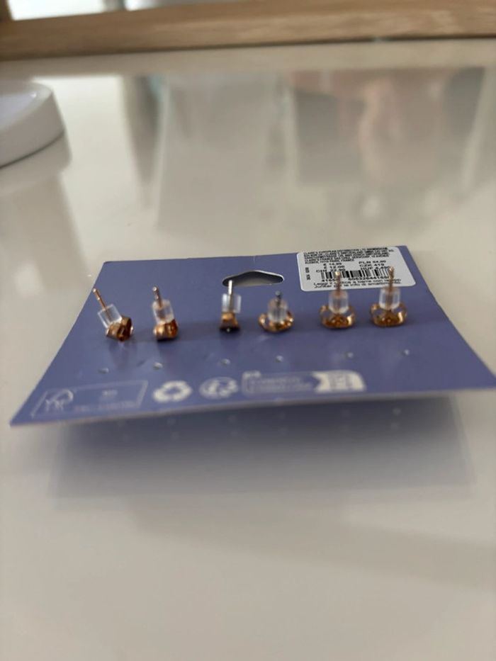 3 paires de boucles d’oreilles neuves Claire’s - photo numéro 4