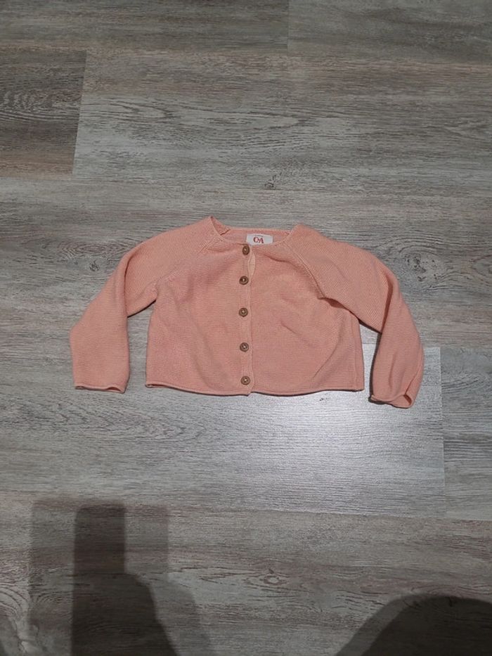 Gilet orange corail avec boutons bois