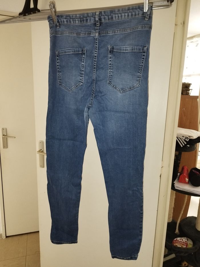 2 jeans voir description - photo numéro 6