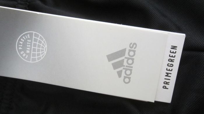 Short neuf Adidas - photo numéro 5